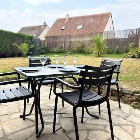 Vakantiehuis Maison Familiale 3 - Jardin Clos Bbq Linge Inclus - Entre Caen & La - Parking - Arrivee Autonome - Professionnels Bienvenus