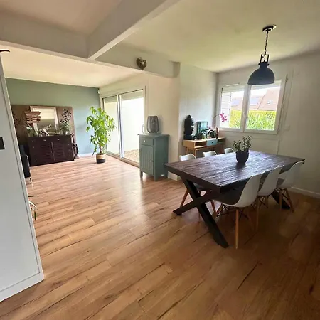 Dom wakacyjny Maison Familiale 3 - Jardin Clos Bbq Linge Inclus - Entre Caen & La - Parking - Arrivee Autonome - Professionnels Bienvenus *