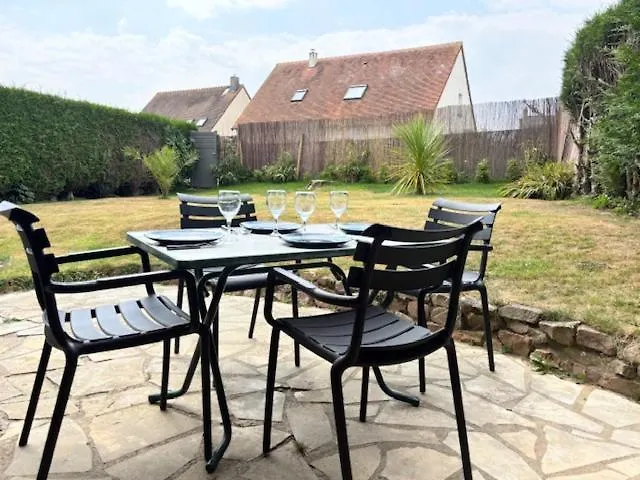 Vakantiehuis Maison Familiale 3 - Jardin Clos Bbq Linge Inclus - Entre Caen & La - Parking - Arrivee Autonome - Professionnels Bienvenus